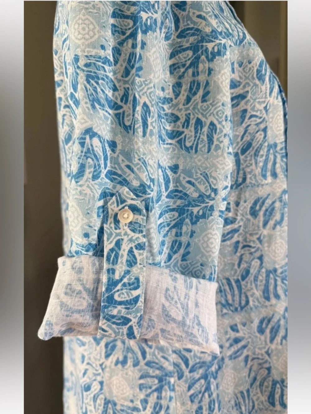J. McLaughlin Riviera Print Blue Linen Shift Dress Pleated Roll Tab Sleeves Sz M - Picture 4 of 10